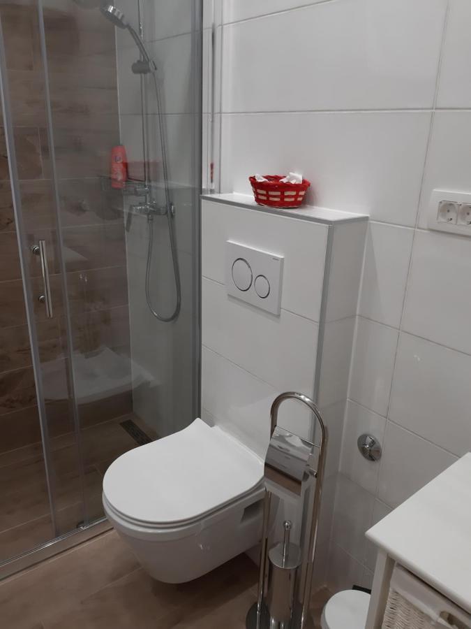 Studio Apartman Lena 우마그 외부 사진