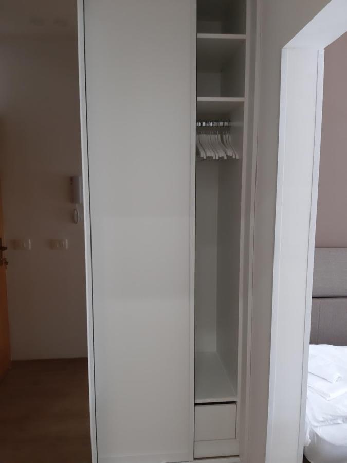 Studio Apartman Lena 우마그 외부 사진